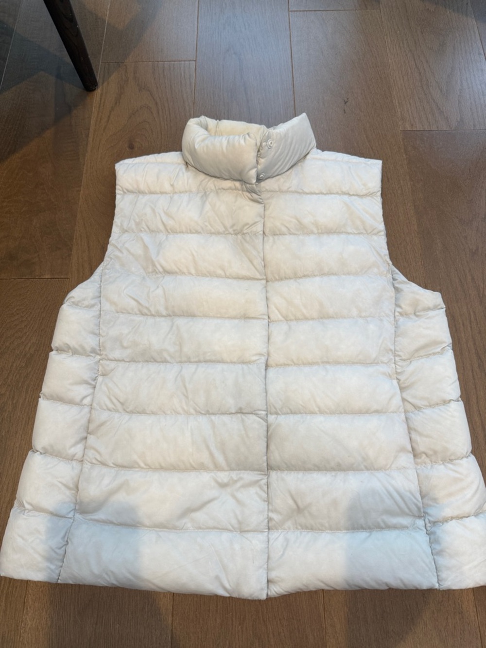 Uniqlo Women's Light Cream Quilted Puffer Vest